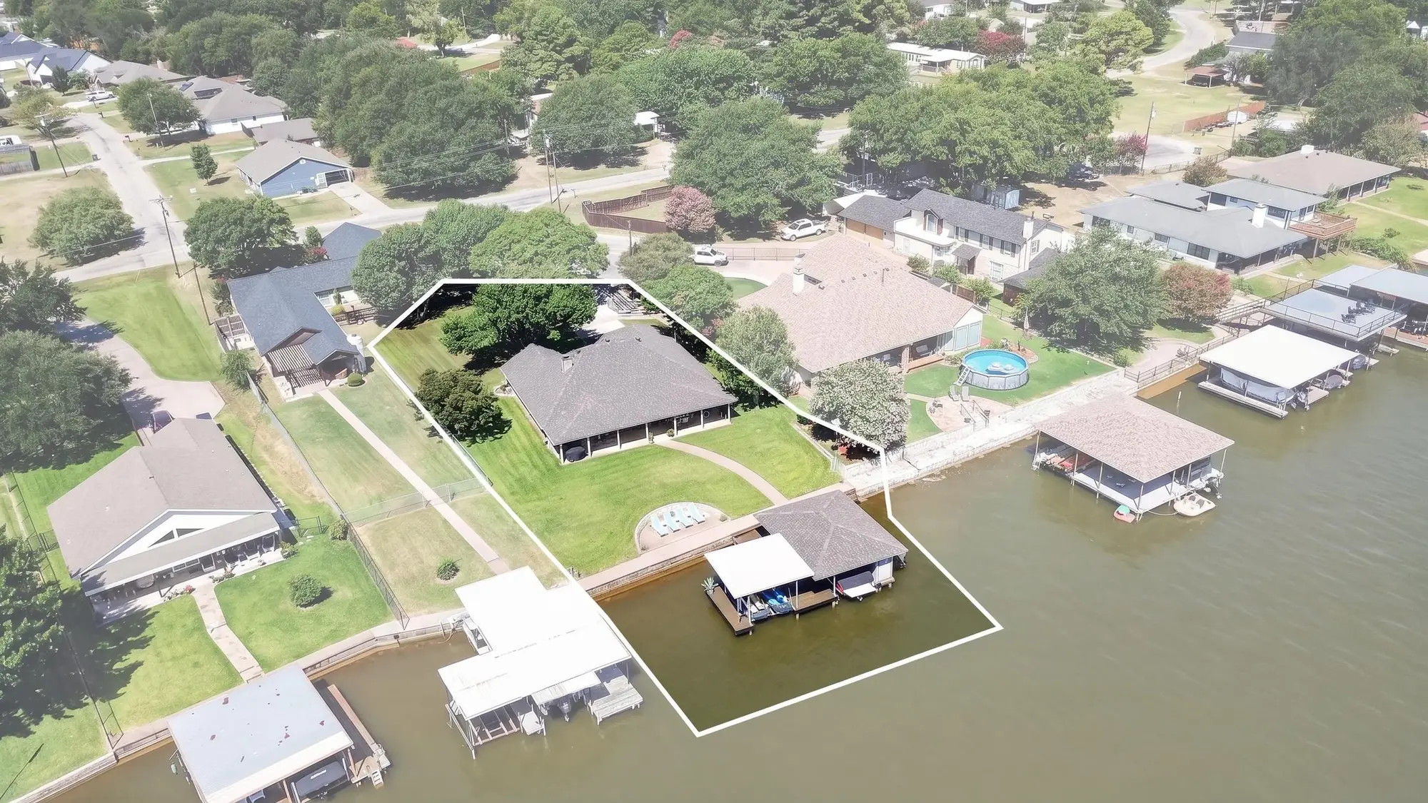 Aerial lot outline for 1803 Chisec Court real estate media in Granbury Texas
