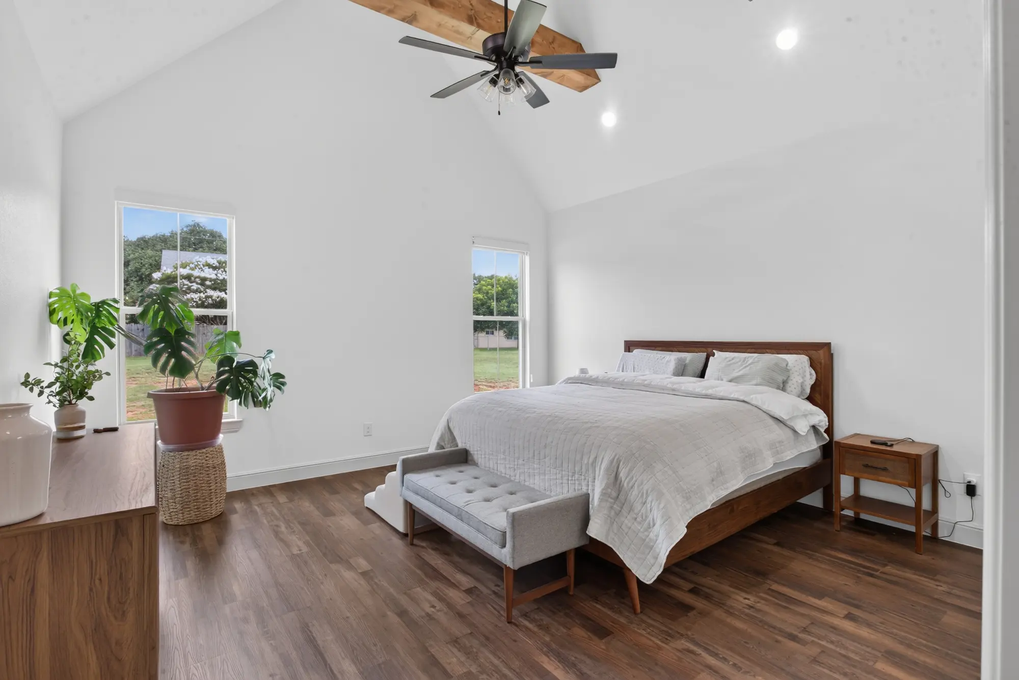 Bathroom real estate photography in Benbrook Texas